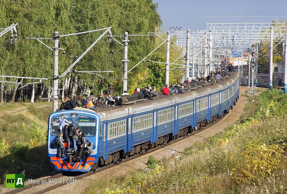 Train surfing in Russia